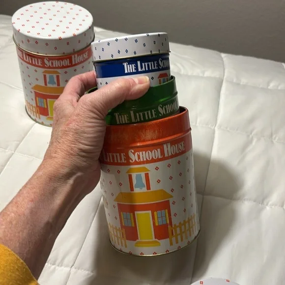 Vintage The Little School House 2 Sets Of Three Nesting Tins - 6 Tins - Picture 12 of 13